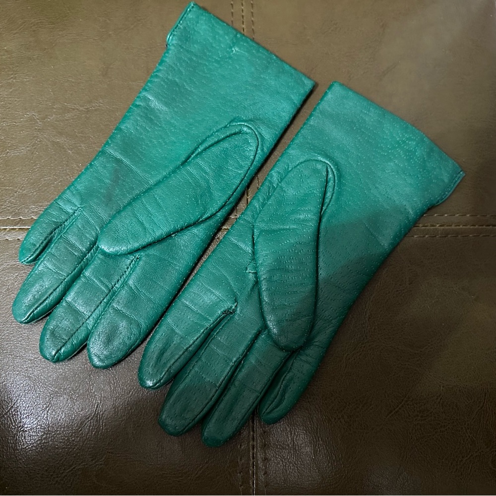 Leather Gloves